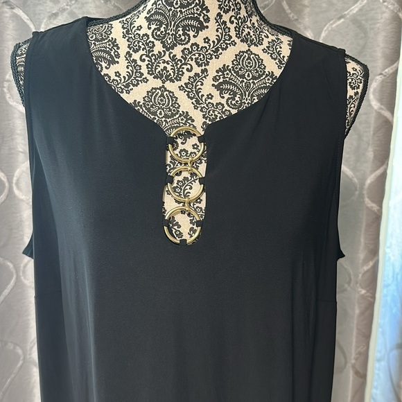 Elegant Black Sleeveless Dress midi 2X - Picture 2 of 3